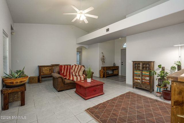 2100 Rincon De Amigos, Las Cruces, NM 88012
