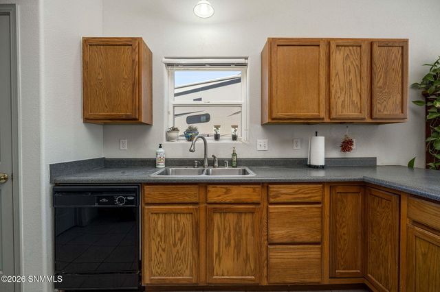 2100 Rincon De Amigos, Las Cruces, NM 88012