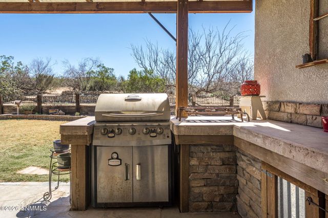 2100 Rincon De Amigos, Las Cruces, NM 88012