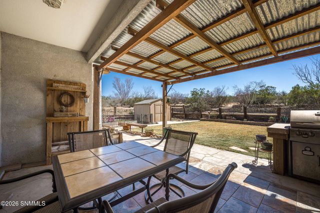 2100 Rincon De Amigos, Las Cruces, NM 88012