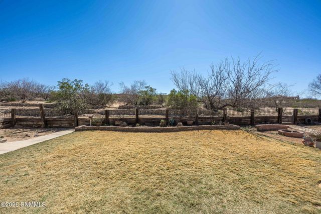 2100 Rincon De Amigos, Las Cruces, NM 88012