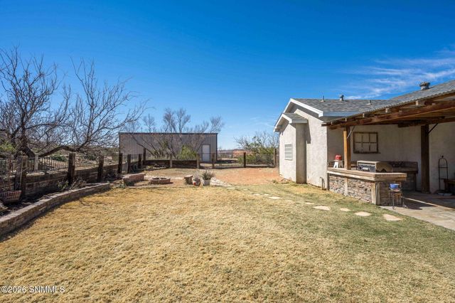 2100 Rincon De Amigos, Las Cruces, NM 88012