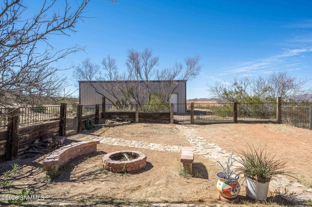 2100 Rincon De Amigos, Las Cruces, NM 88012