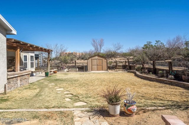 2100 Rincon De Amigos, Las Cruces, NM 88012