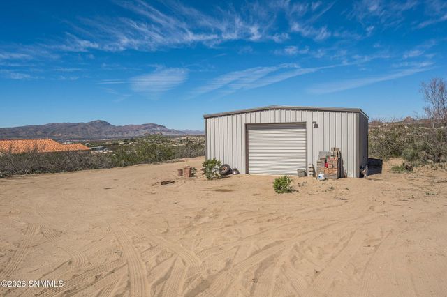 2100 Rincon De Amigos, Las Cruces, NM 88012