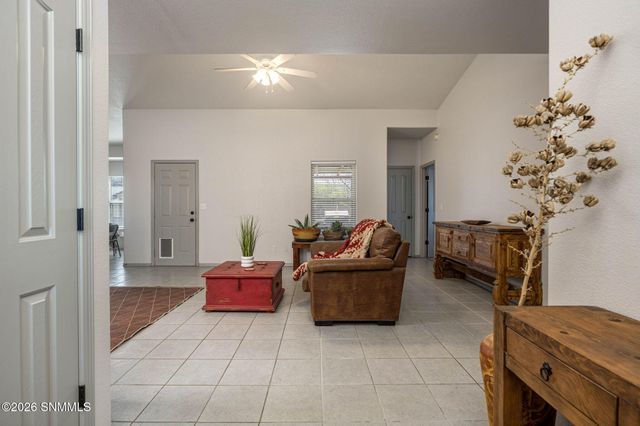 2100 Rincon De Amigos, Las Cruces, NM 88012