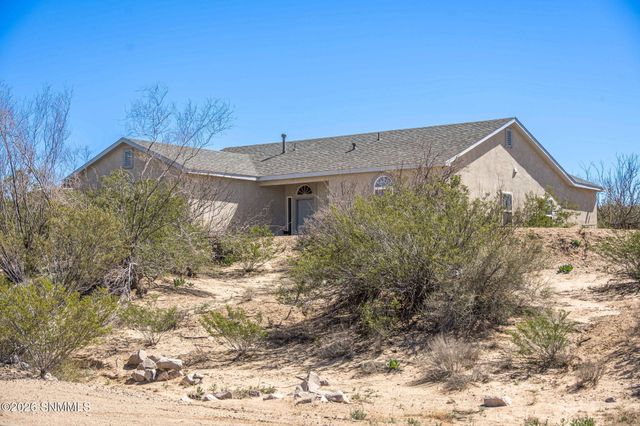 2100 Rincon De Amigos, Las Cruces, NM 88012