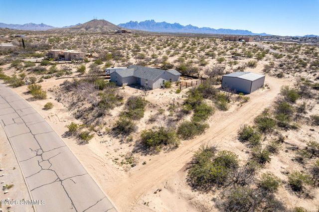 2100 Rincon De Amigos, Las Cruces, NM 88012