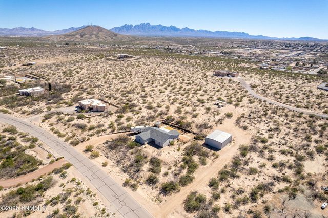 2100 Rincon De Amigos, Las Cruces, NM 88012