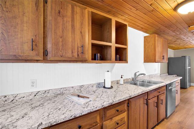 281 High Street, Wadsworth, OH 44281