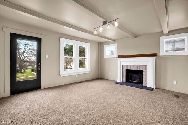 281 High Street, Wadsworth, OH 44281