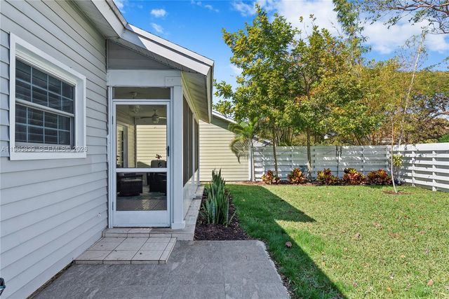 14911 SW 139th Pl, Miami, FL 33186