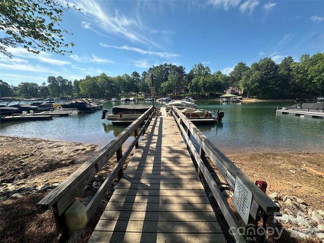 4145 Summit Ridge Lane, Denver, NC 28037