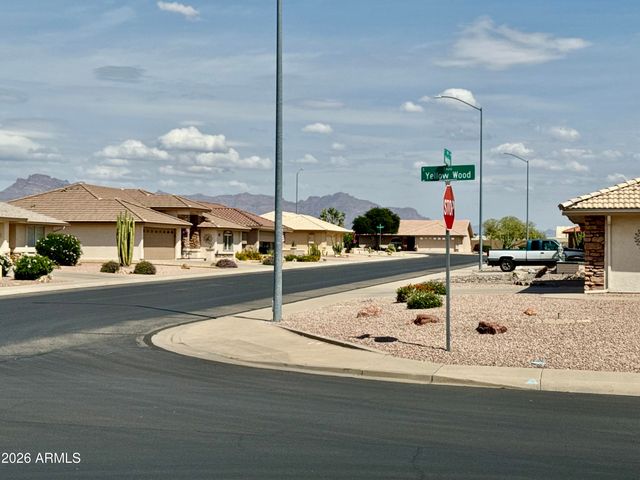 2406 S YELLOW WOOD --, Mesa, AZ 85209