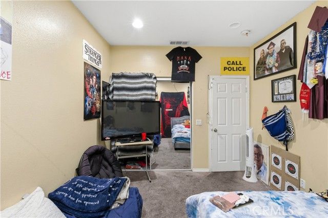 13855 Jackson Street, Oak Hills, CA 92344