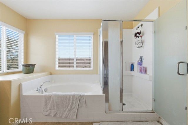 13855 Jackson Street, Oak Hills, CA 92344