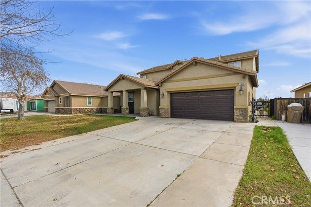 13855 Jackson Street, Oak Hills, CA 92344