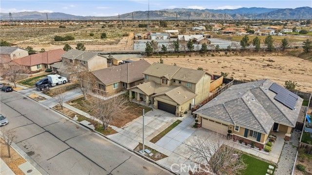 13855 Jackson Street, Oak Hills, CA 92344