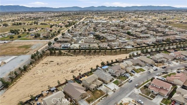 13855 Jackson Street, Oak Hills, CA 92344