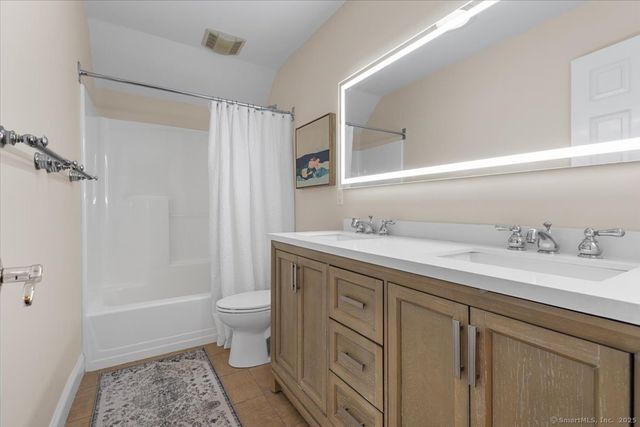 36 Randolph Farm Road, Milford, CT 06461