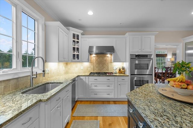 36 Randolph Farm Road, Milford, CT 06461