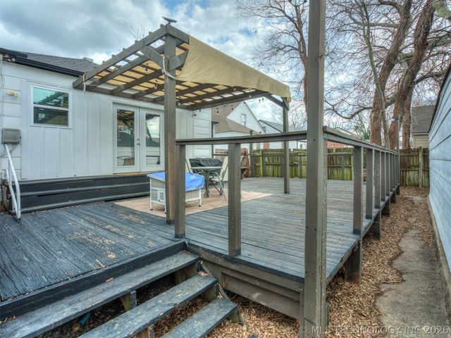 1204 S Columbia Avenue, Tulsa, OK 74104