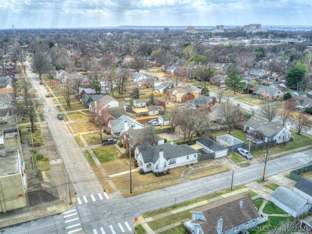 1204 S Columbia Avenue, Tulsa, OK 74104