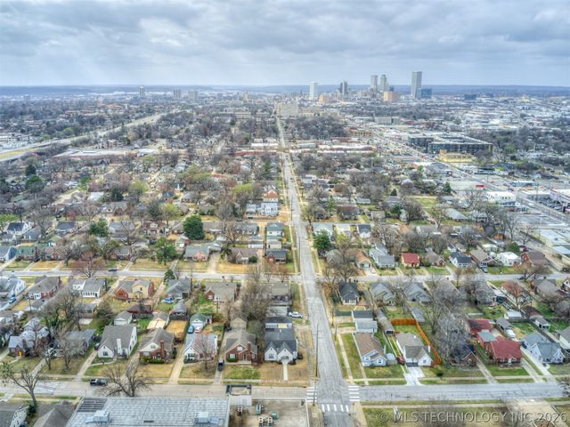 1204 S Columbia Avenue, Tulsa, OK 74104