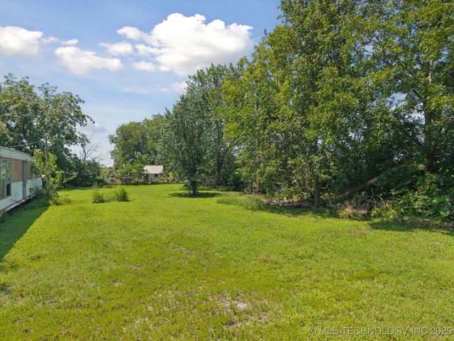 10908 N Memorial Drive E, Owasso, OK 74055