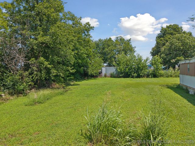 10908 N Memorial Drive E, Owasso, OK 74055