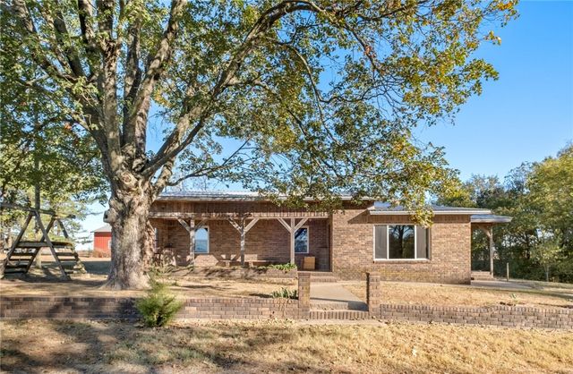 12650 Scates Road, Maysville, AR 72747