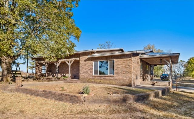 12650 Scates Road, Maysville, AR 72747