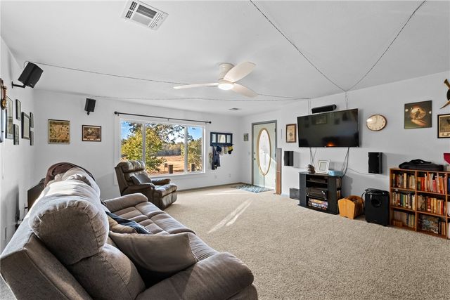 12650 Scates Road, Maysville, AR 72747