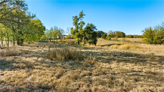 12650 Scates Road, Maysville, AR 72747