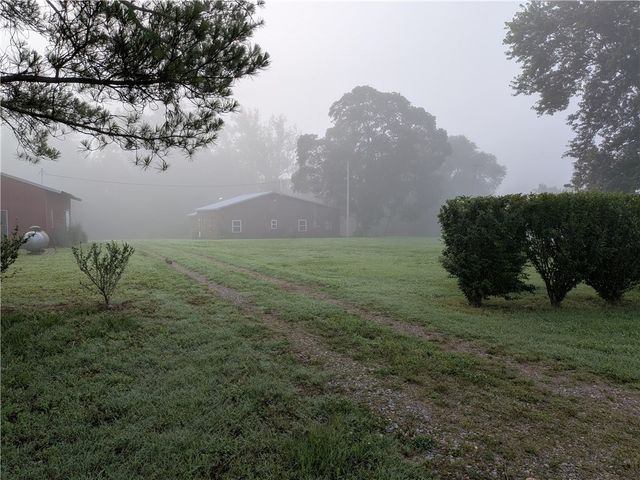 12650 Scates Road, Maysville, AR 72747