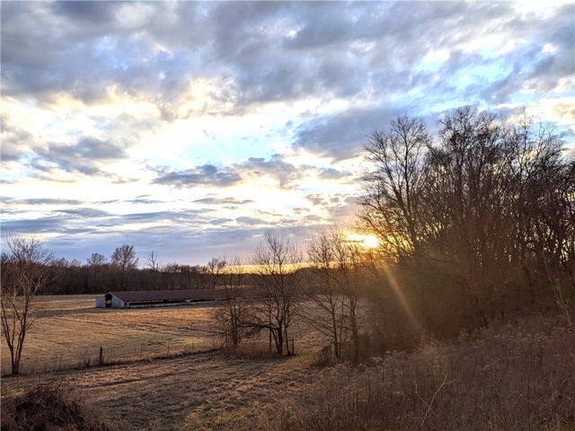 12650 Scates Road, Maysville, AR 72747