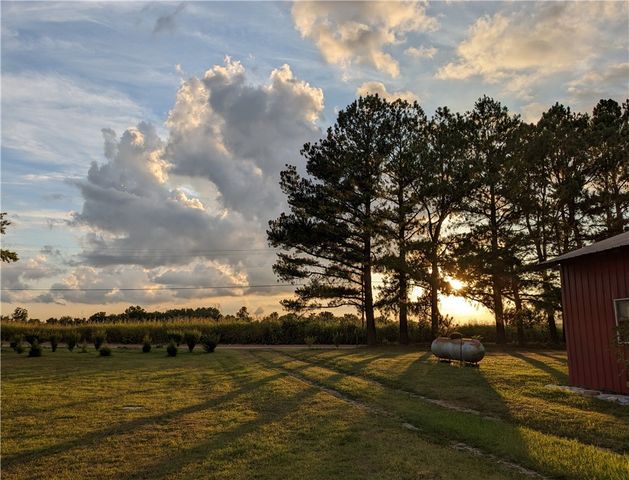 12650 Scates Road, Maysville, AR 72747