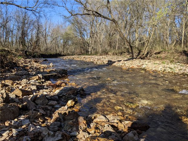 12650 Scates Road, Maysville, AR 72747