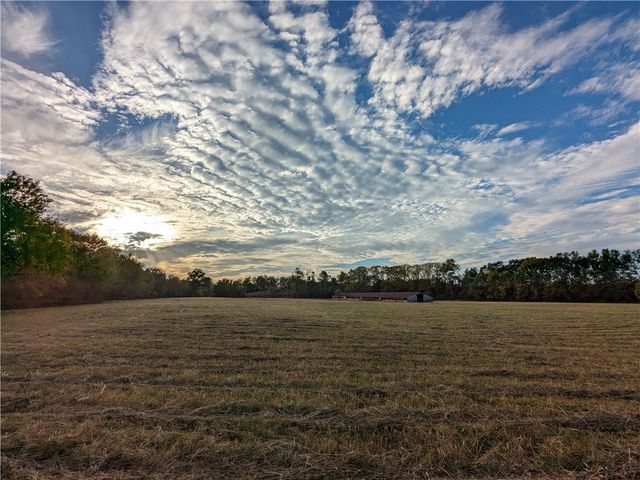 12650 Scates Road, Maysville, AR 72747