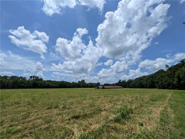 12650 Scates Road, Maysville, AR 72747