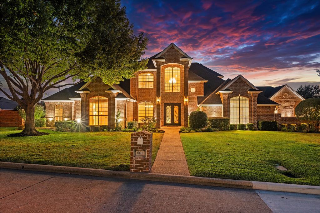 901 Walnut Falls Circle, Mansfield, TX 76063 — exterior