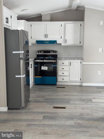 867 ASPEN AVE, Spring City, PA 19475