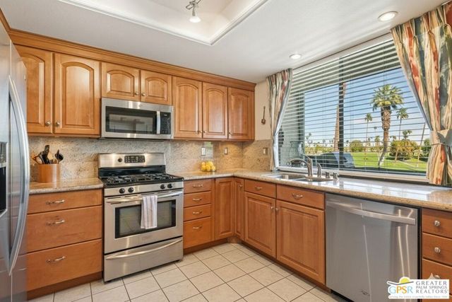 6 Palomas Drive, Rancho Mirage, CA 92270