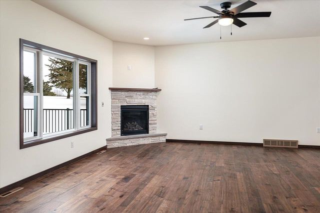 1129 16th Fairway DRIVE, Viroqua, WI 54665