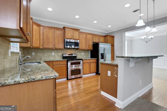410 Chandler Bluff Court, Grayson, GA 30017