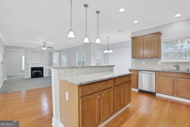 410 Chandler Bluff Court, Grayson, GA 30017