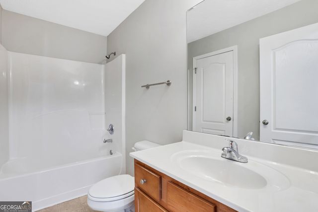 410 Chandler Bluff Court, Grayson, GA 30017