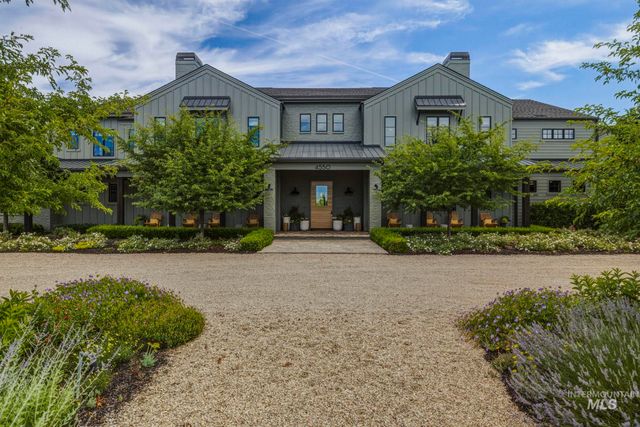 4550 W Cornerstone Lane, Eagle, ID 83616