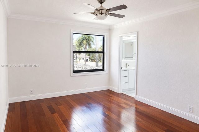 1672 Victoria Pointe Circle, Weston, FL 33327