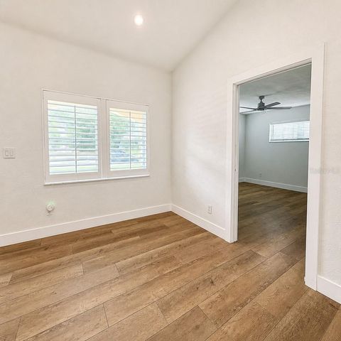 324 42ND AVENUE N, St Petersburg, FL 33703